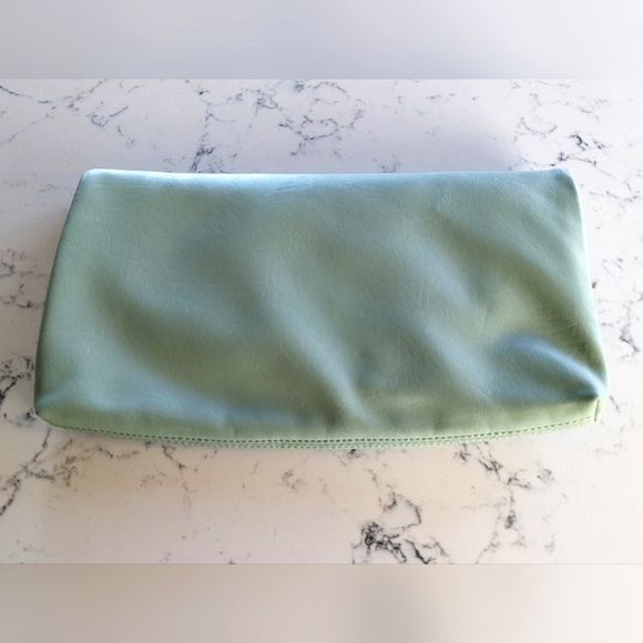 Matt and Nat Pastel Mint Fit for Spring! - Picture 3 of 7